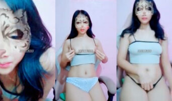 Dibalik Celana Dalam Imut Sharina Mainin Uting Dream